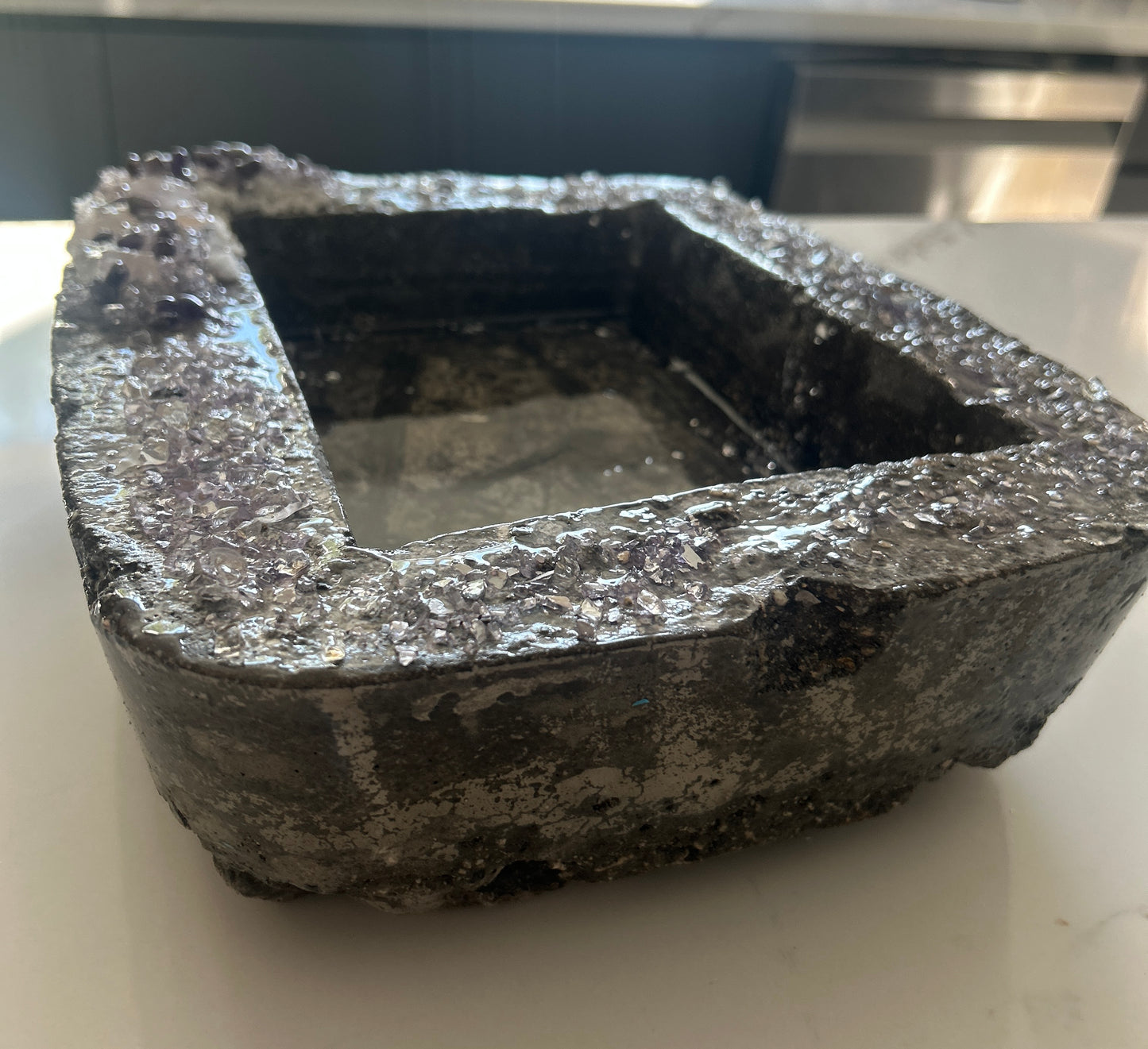 Concrete Heavy Tray with Amethyst stones and Rose Quarts