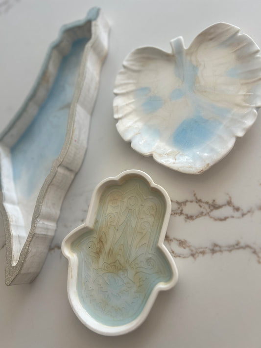 Tray designs inspired by the Map of Israel, Hamsa & Leaf