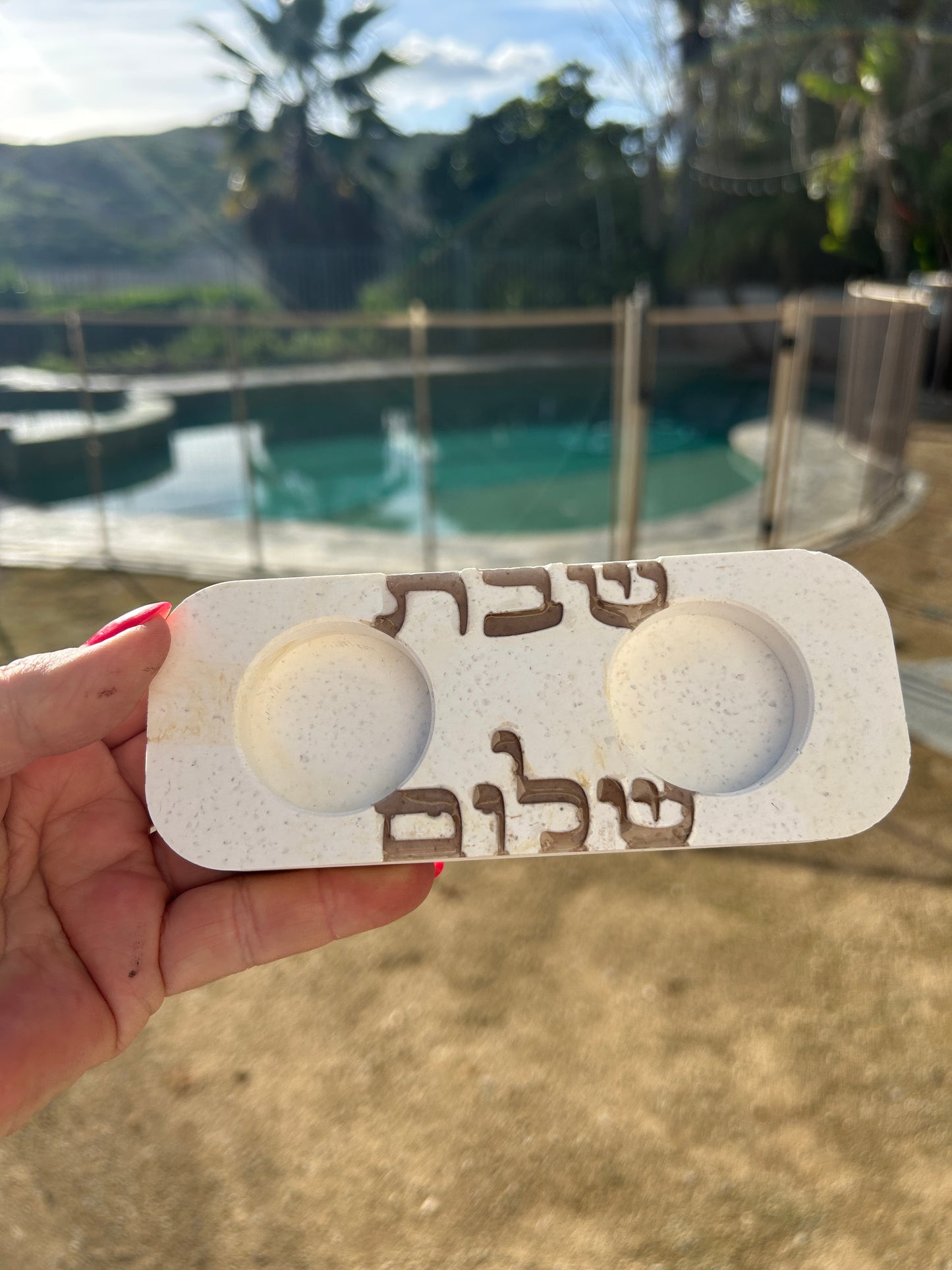 Shabbat Shalom Candle Lighting