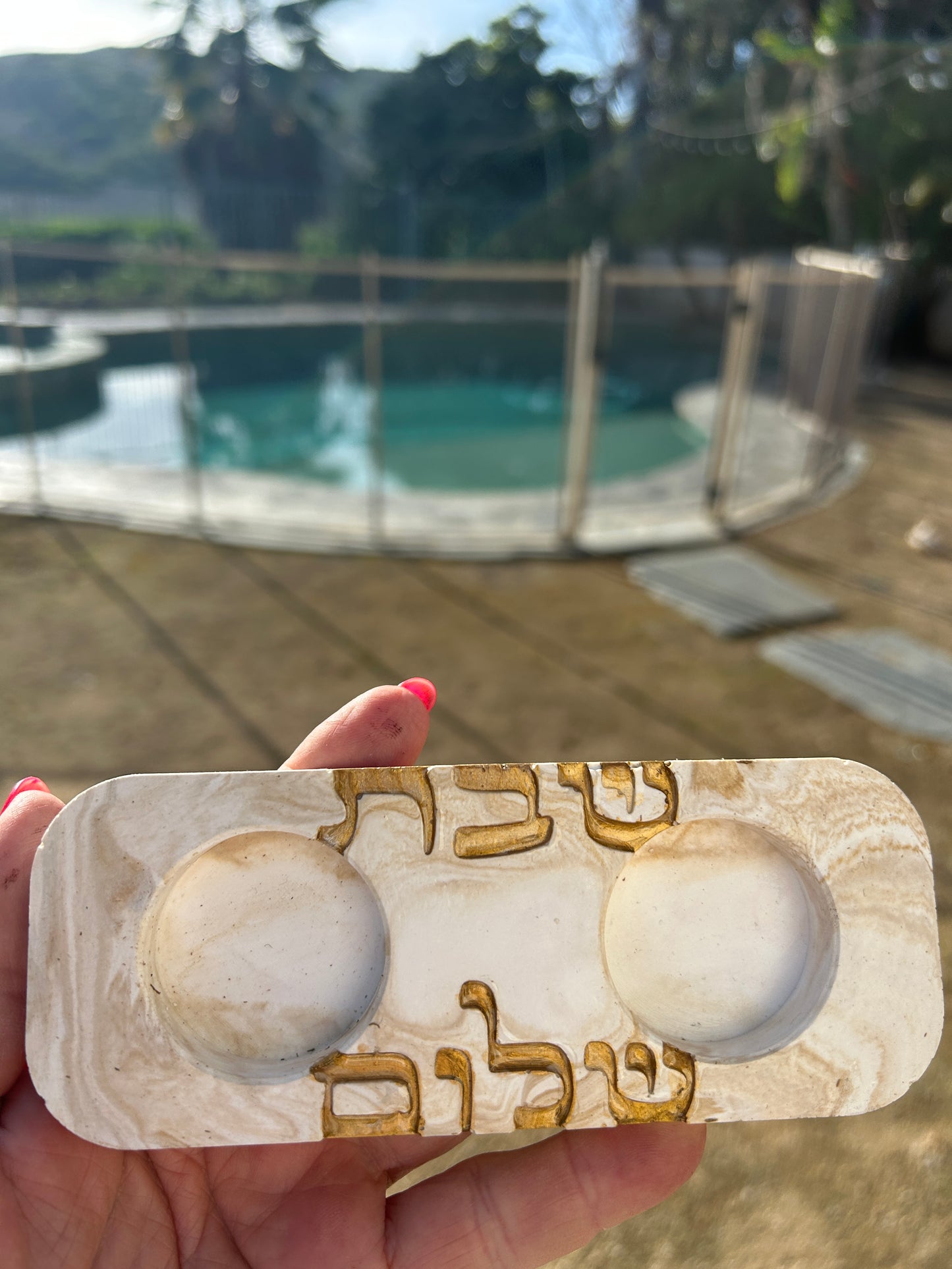 Shabbat Shalom Candle Lighting